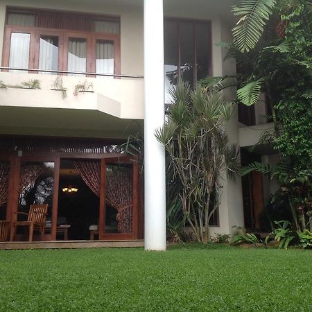 Silvikris Villa Colombo Extérieur photo